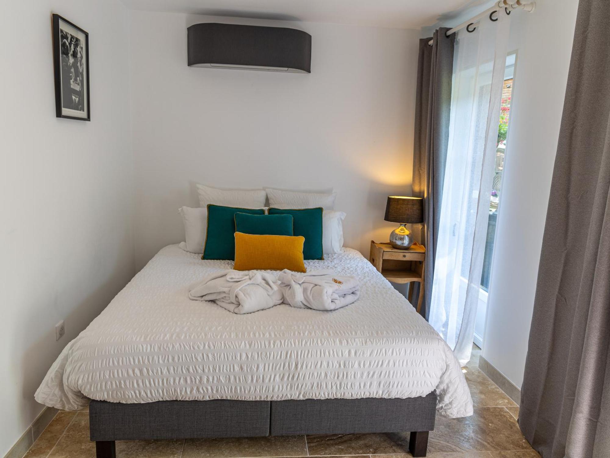Le Domaine D'Angerville - Chambres D'Hotes Esterno foto